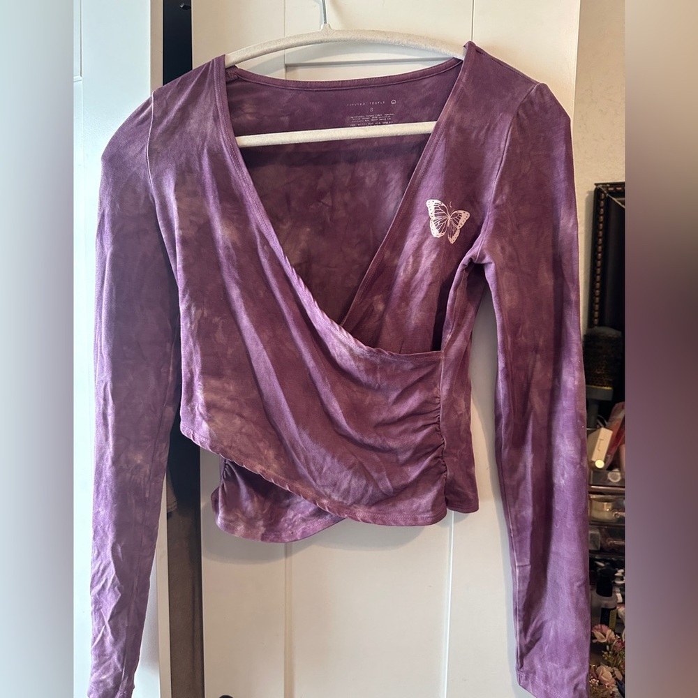Purusha people long sleeve butterfly top